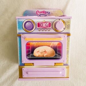 NEW Cookeez Makery Sweet Treatz Oven Playset Exclusive Pink